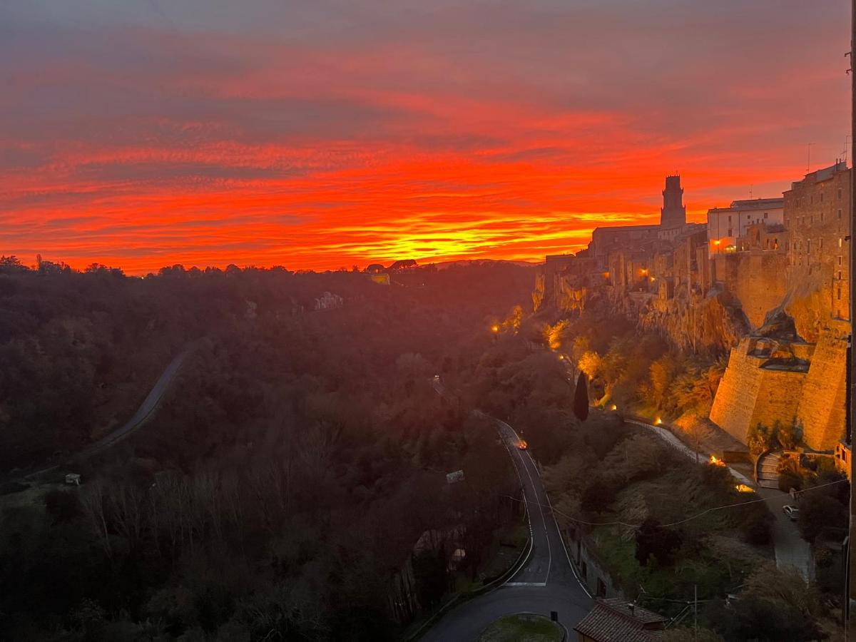 Affittacamere Licenza N.1 Presso La Magica Torre Pitigliano Exterior photo